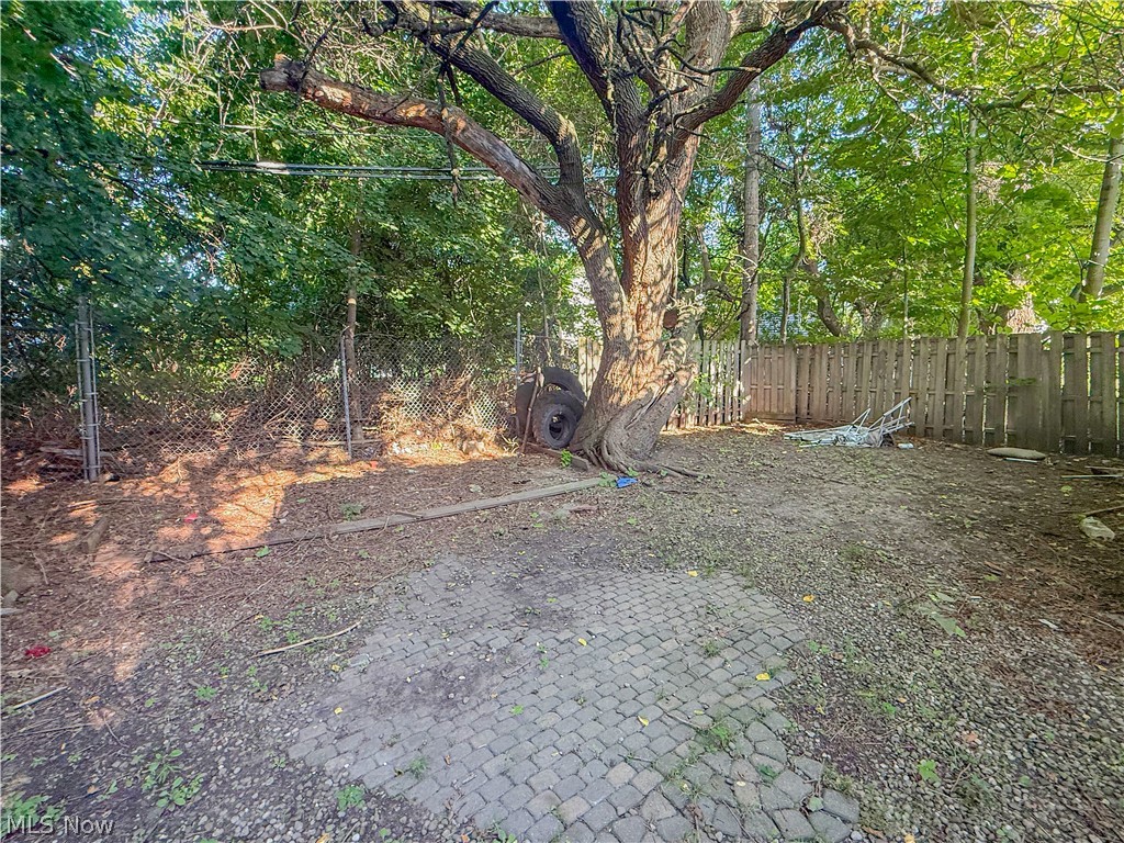 2173 E 86th Street Property Photo 13