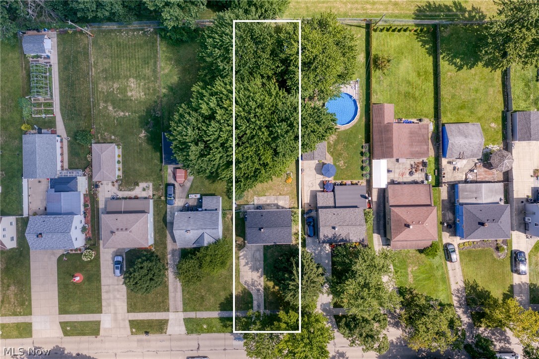 7317 Parma Park Boulevard Property Photo 4
