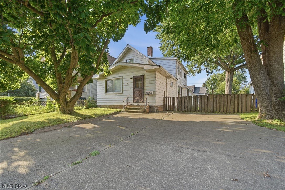 3622 Denison Avenue Property Photo 1