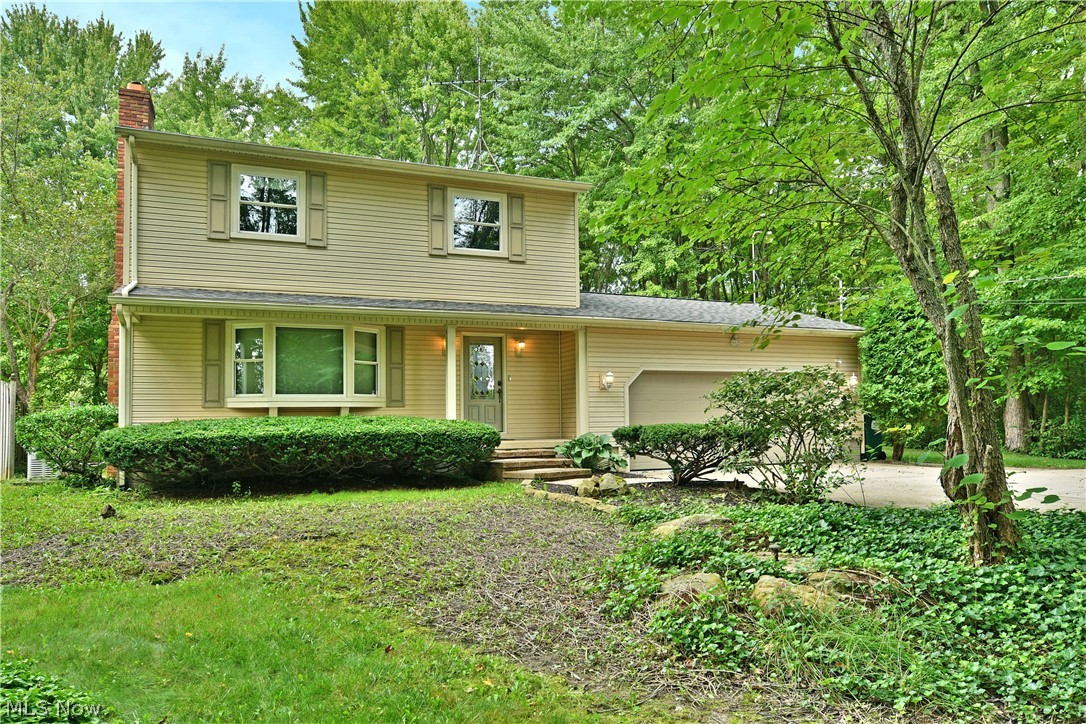 1097 Center Street E Property Photo 1