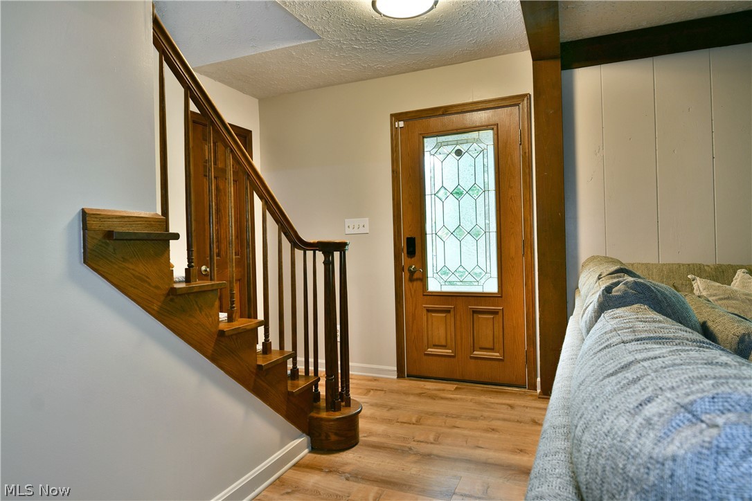 1097 Center Street E Property Photo 5