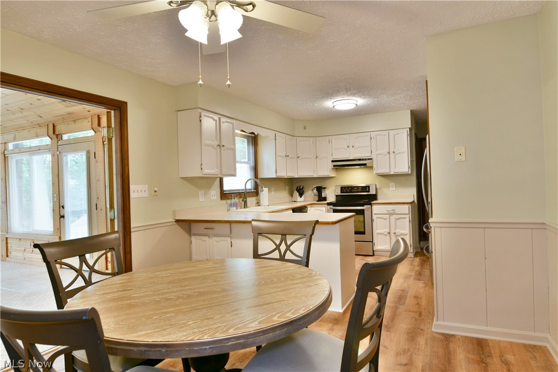 1097 Center Street E Property Photo 12