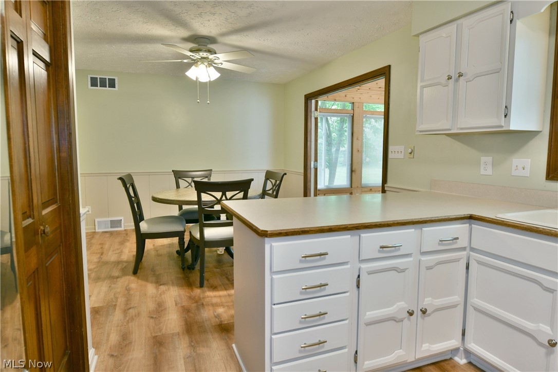 1097 Center Street E Property Photo 16