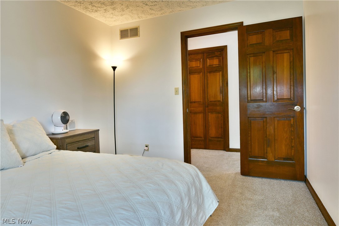 1097 Center Street E Property Photo 25