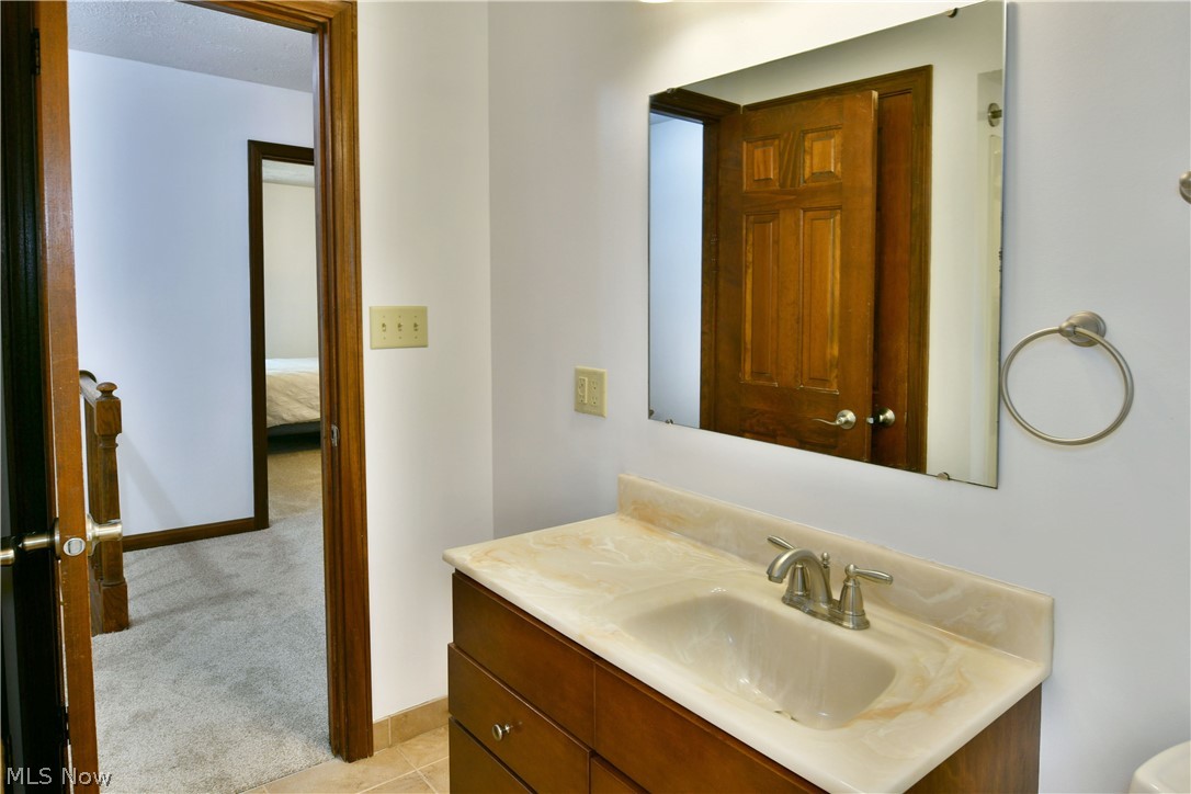 1097 Center Street E Property Photo 28