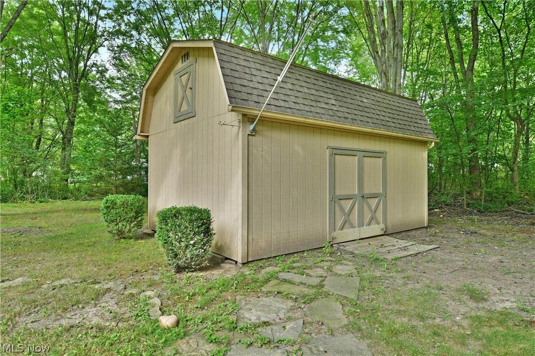 1097 Center Street E Property Photo 44