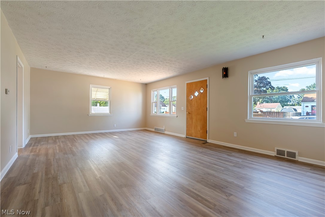 3045 Bayer Circle Property Photo 3