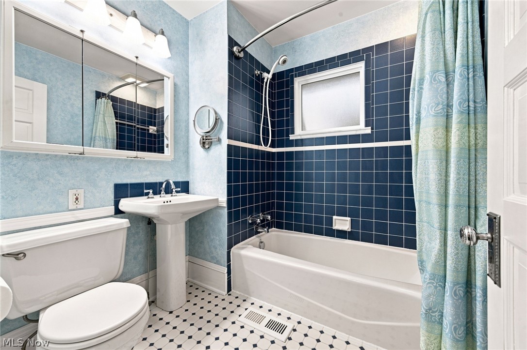 173 Beech Street Property Photo 32