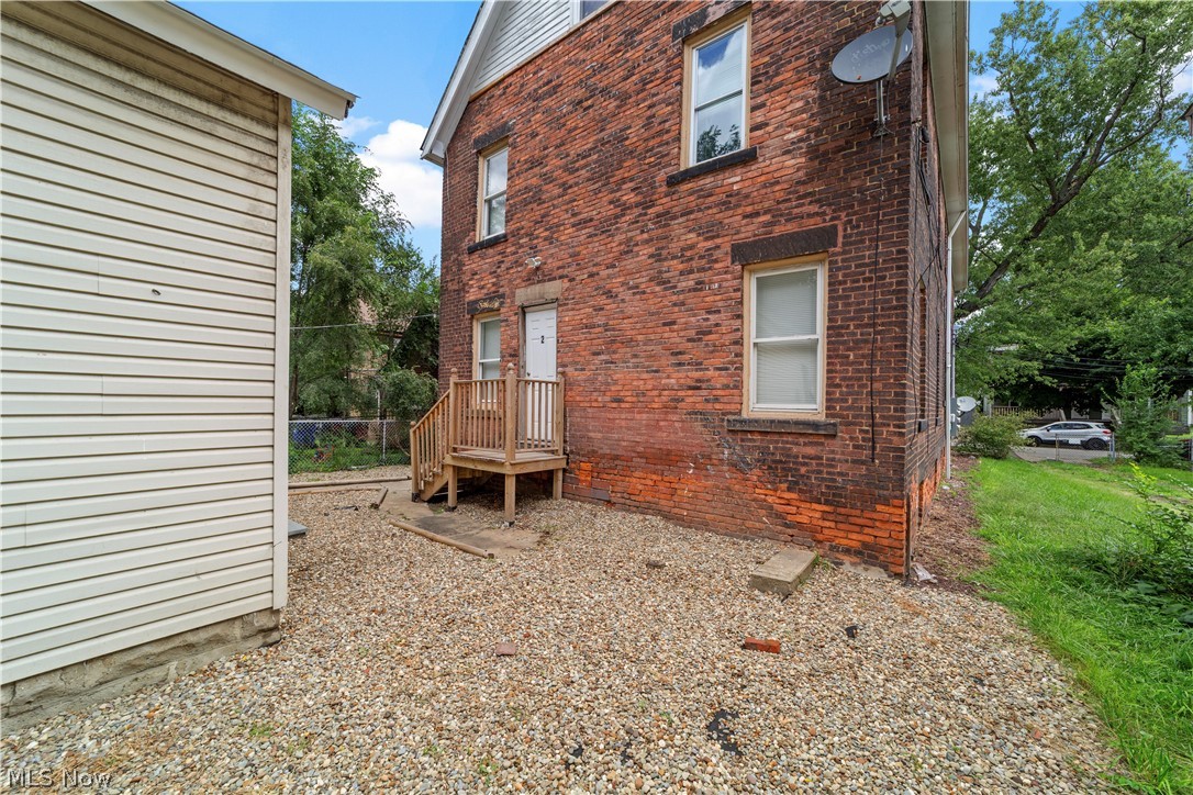 1386 E 43 Property Photo 6