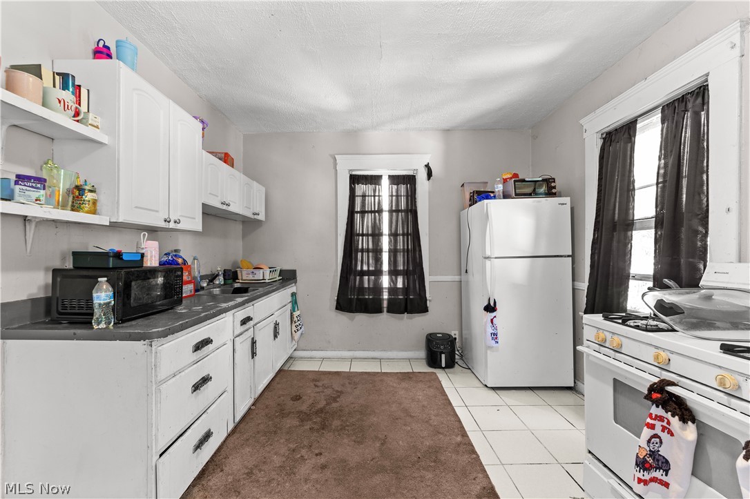 8604 Willard Avenue Property Photo 4
