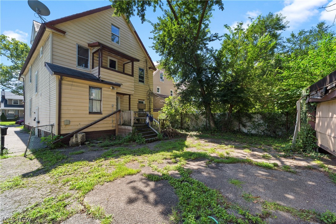 8604 Willard Avenue Property Photo 12