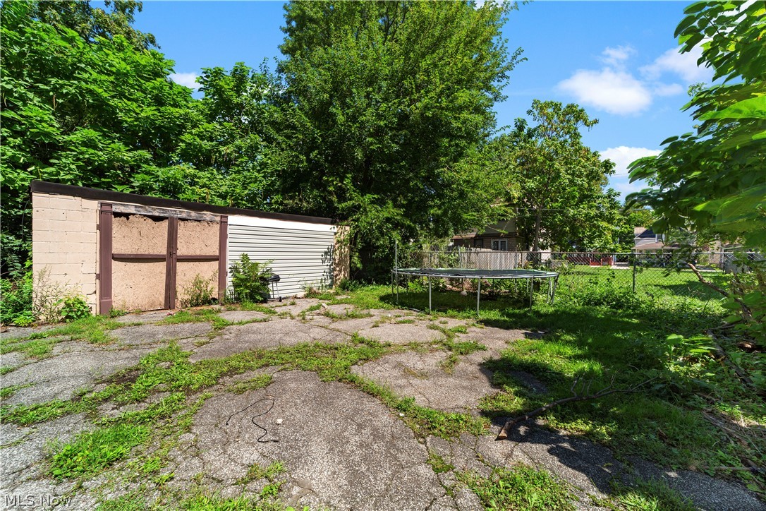 8604 Willard Avenue Property Photo 13