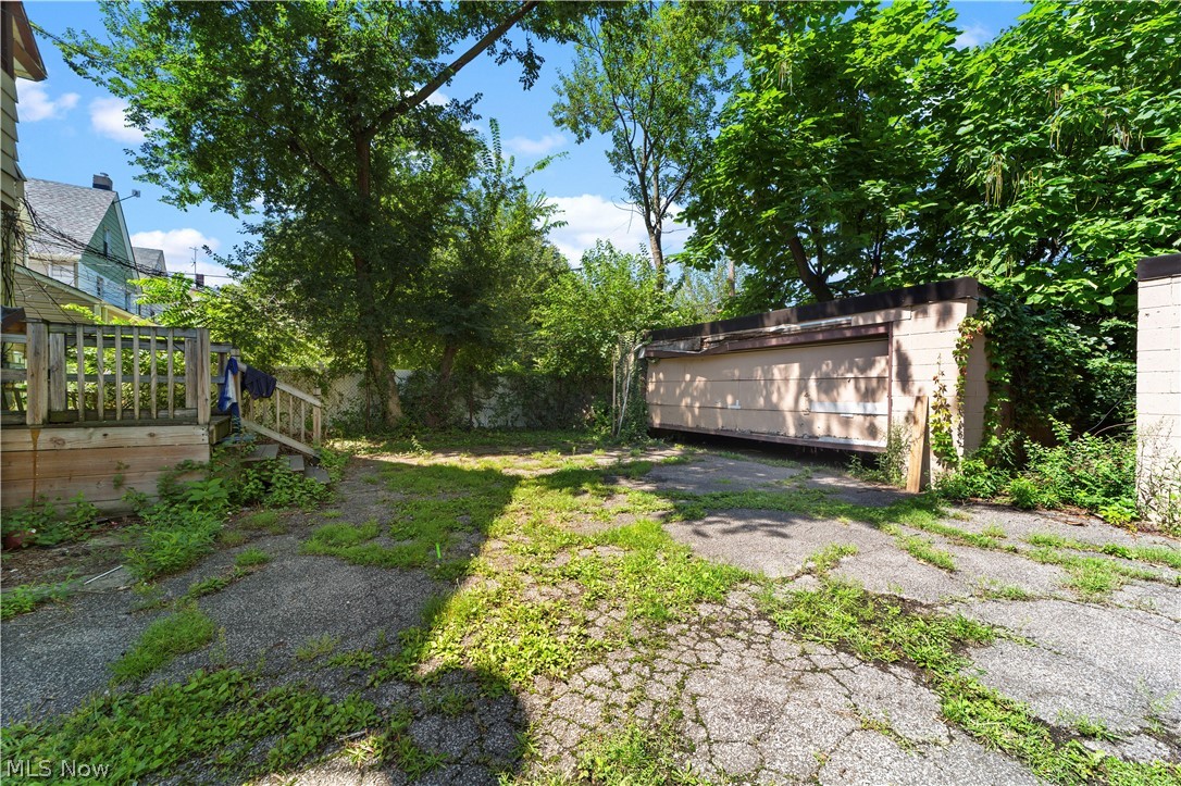 8604 Willard Avenue Property Photo 14