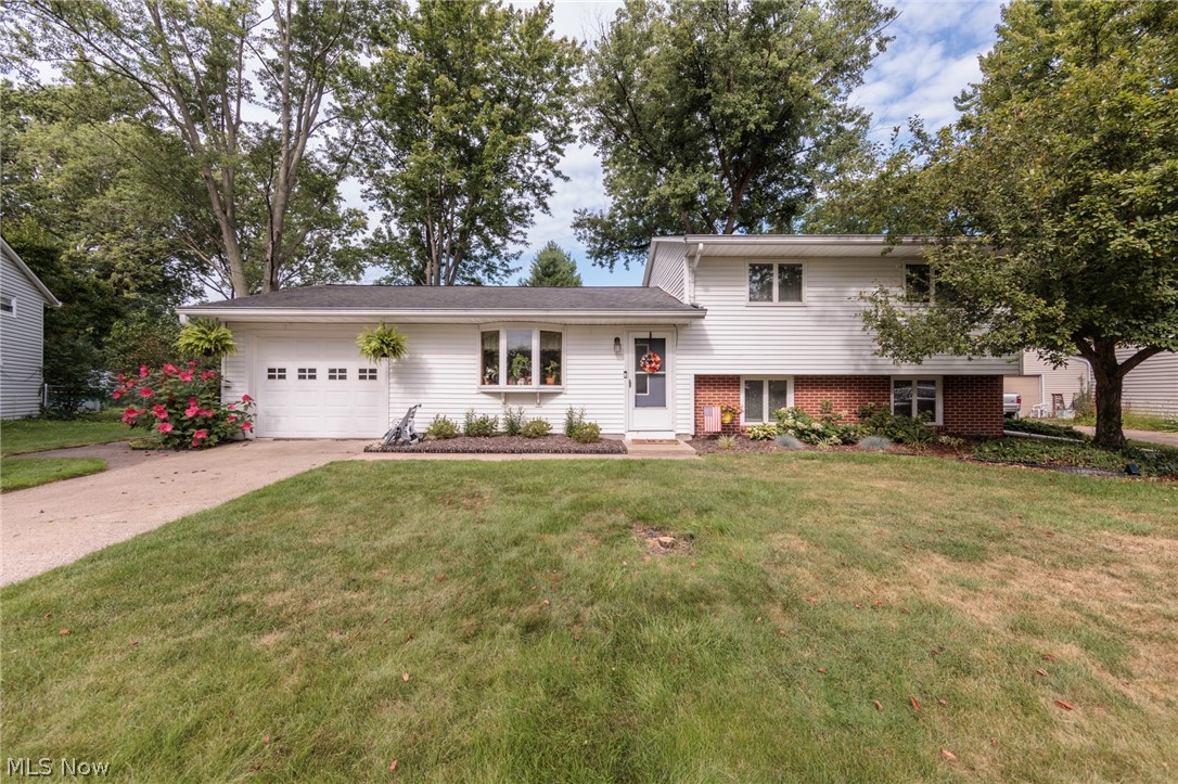 5029 Oakview Drive Property Photo 1