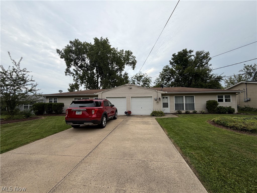 2573 Jaycox Road Property Photo 1