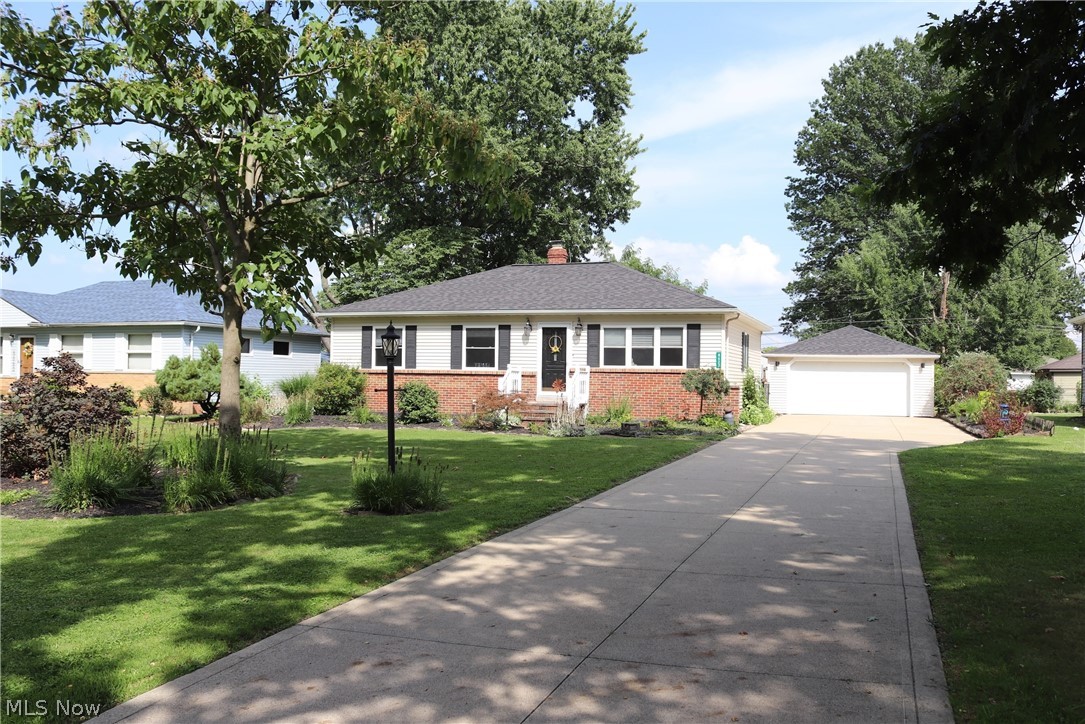 8627 Big Creek Parkway Property Photo 1