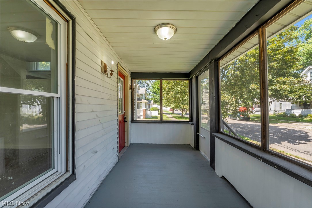 1296 W Wilbeth Road Property Photo 3