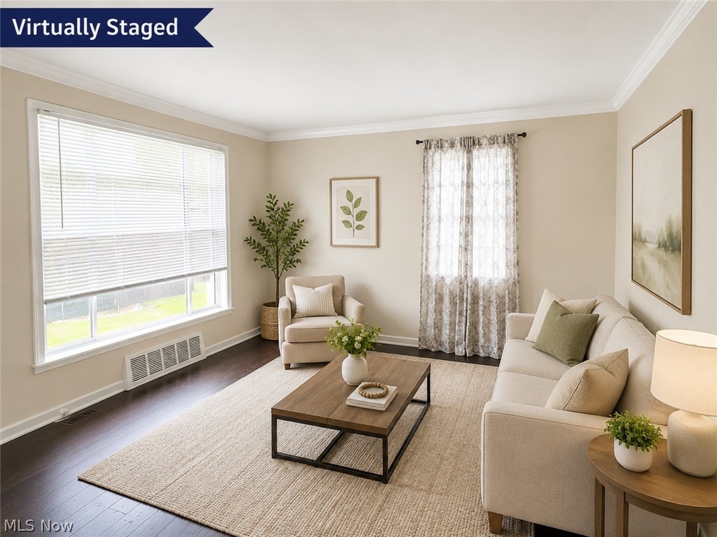 15807 Harvard Avenue Property Photo 7