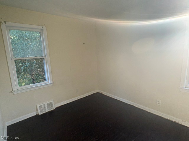 15807 Harvard Avenue Property Photo 12