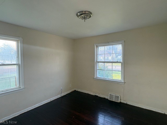 15807 Harvard Avenue Property Photo 14