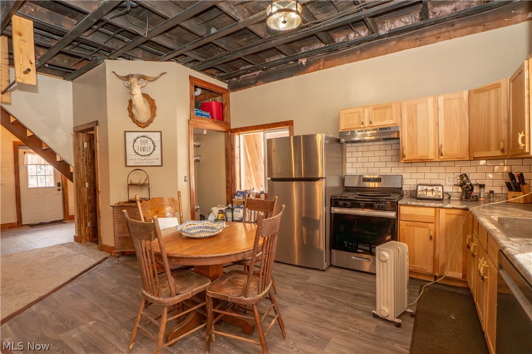 8178 Navarre Road Sw Property Photo 7