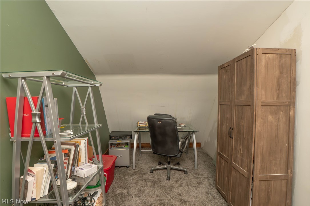 8178 Navarre Road Sw Property Photo 18