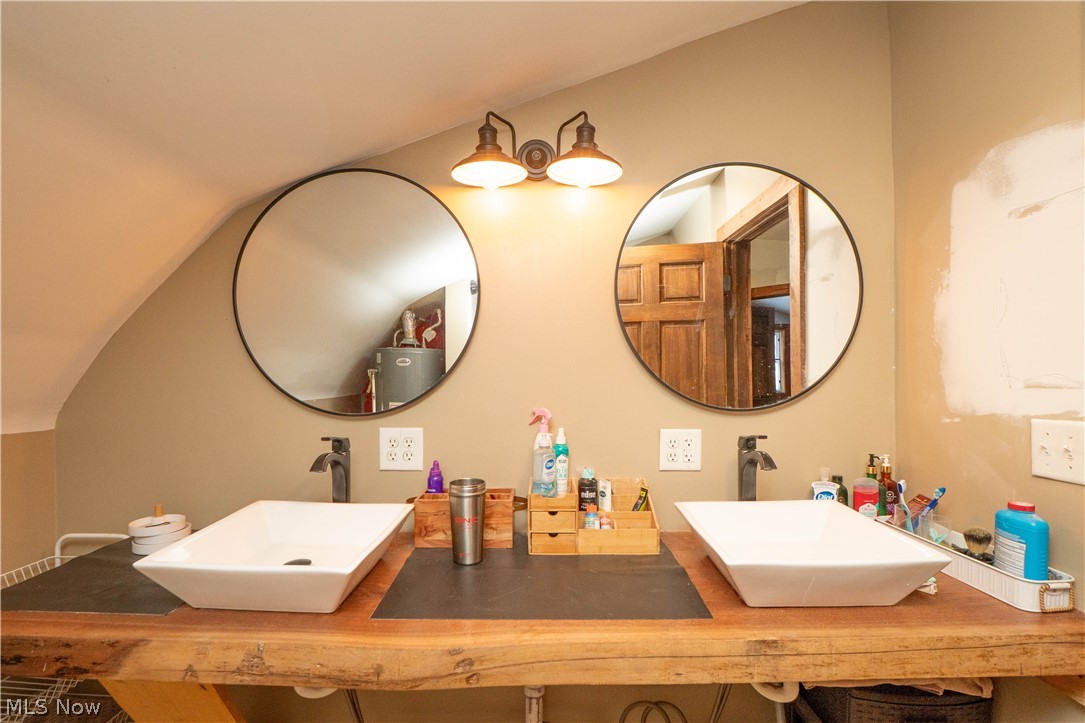 8178 Navarre Road Sw Property Photo 23