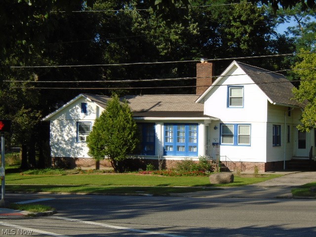 1295 Broadway Avenue Property Photo 1