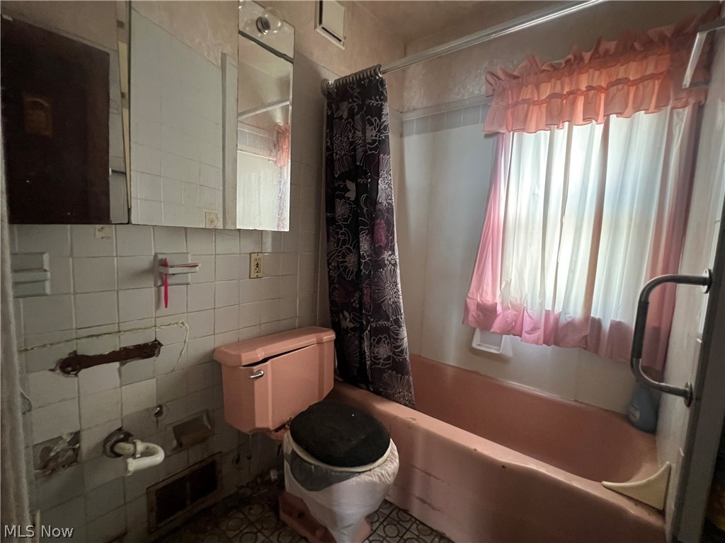 3641 E 106th Street Property Photo 11
