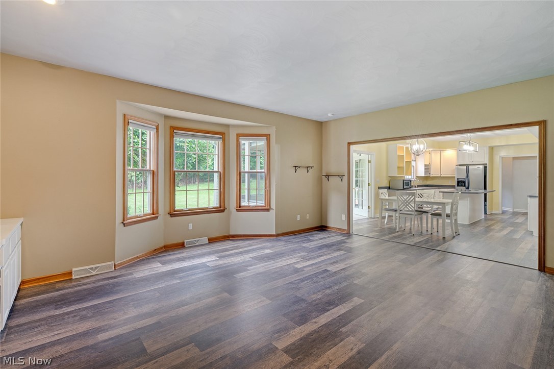 8549 Reserve Court Property Photo 14