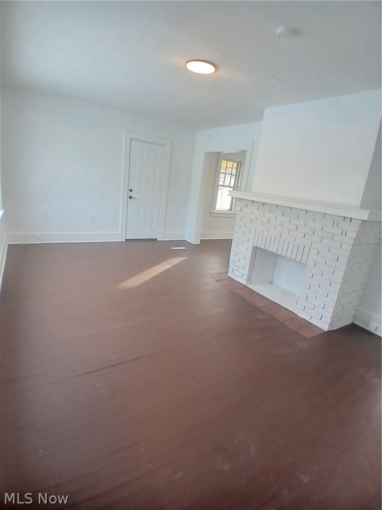 39 Hilton Avenue Property Photo 6