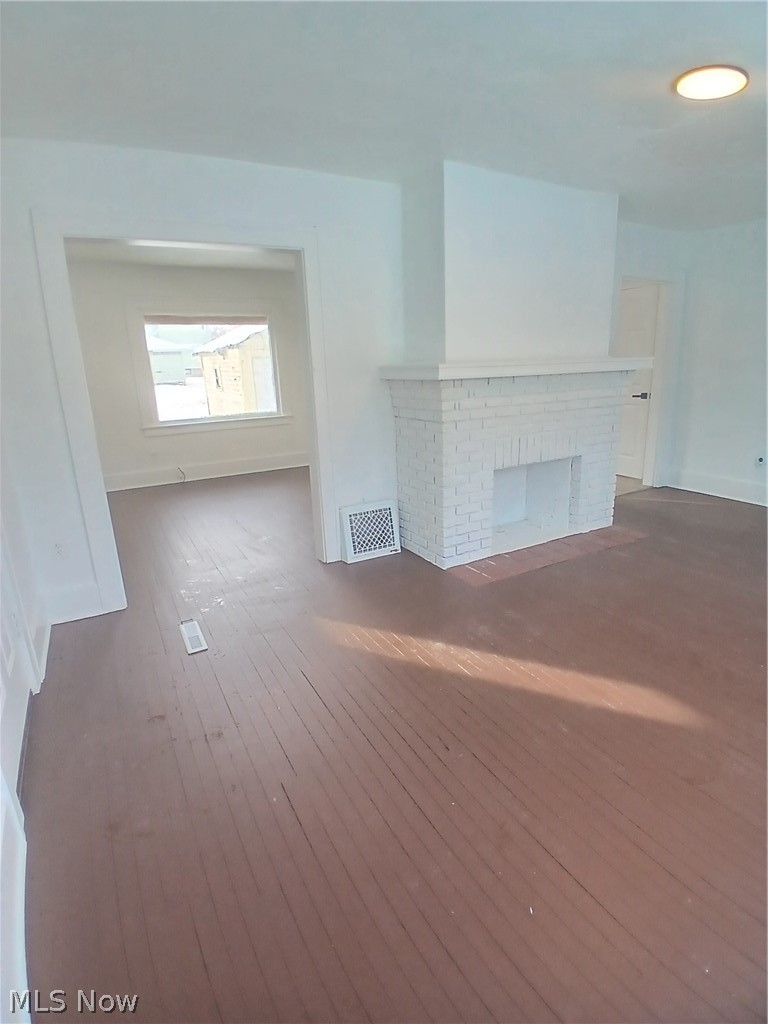 39 Hilton Avenue Property Photo 7