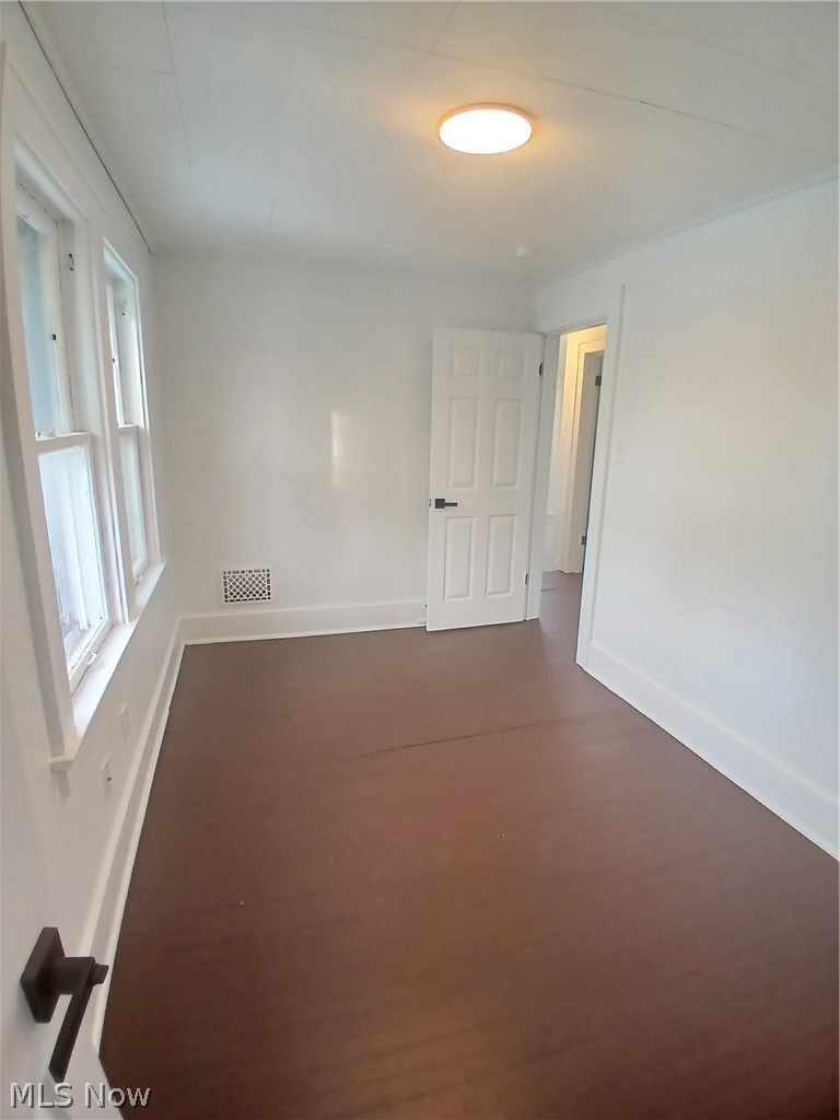 39 Hilton Avenue Property Photo 18