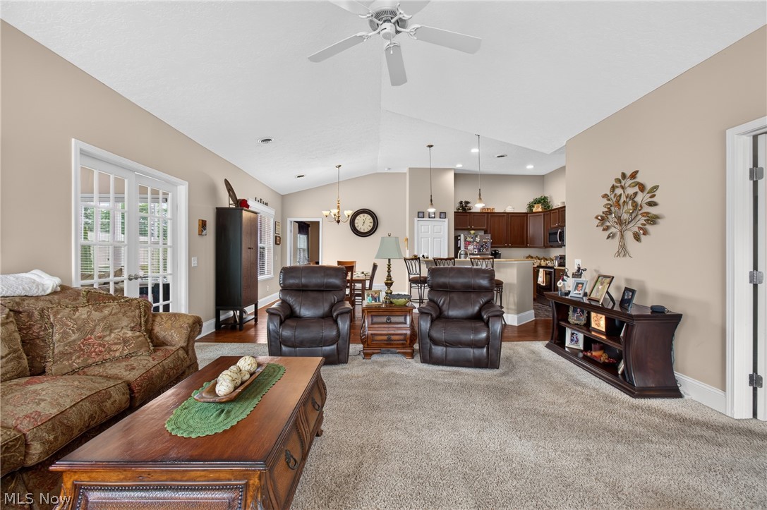 1321 Cascade Circle Nw Property Photo 9