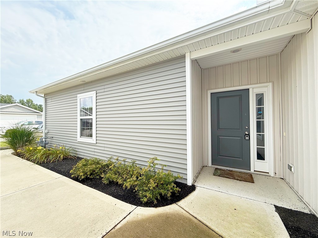 208 Silver Spring Circle Property Photo 4