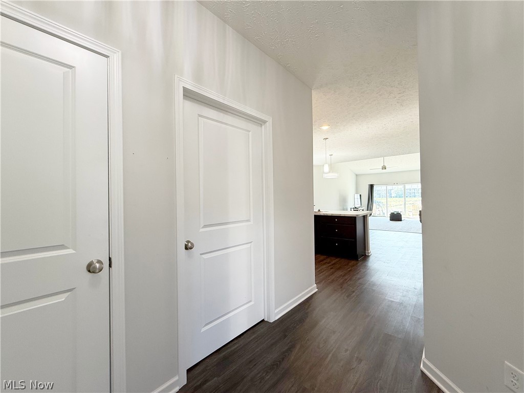 208 Silver Spring Circle Property Photo 7