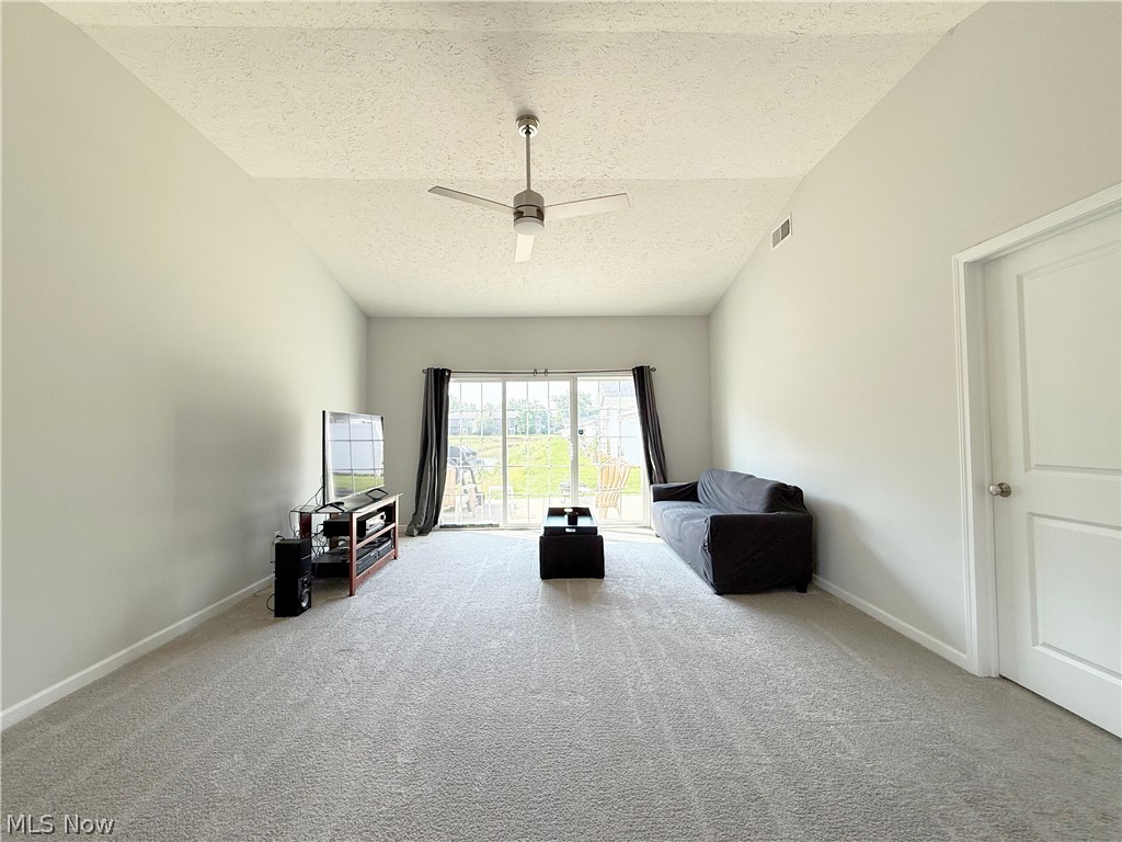 208 Silver Spring Circle Property Photo 13