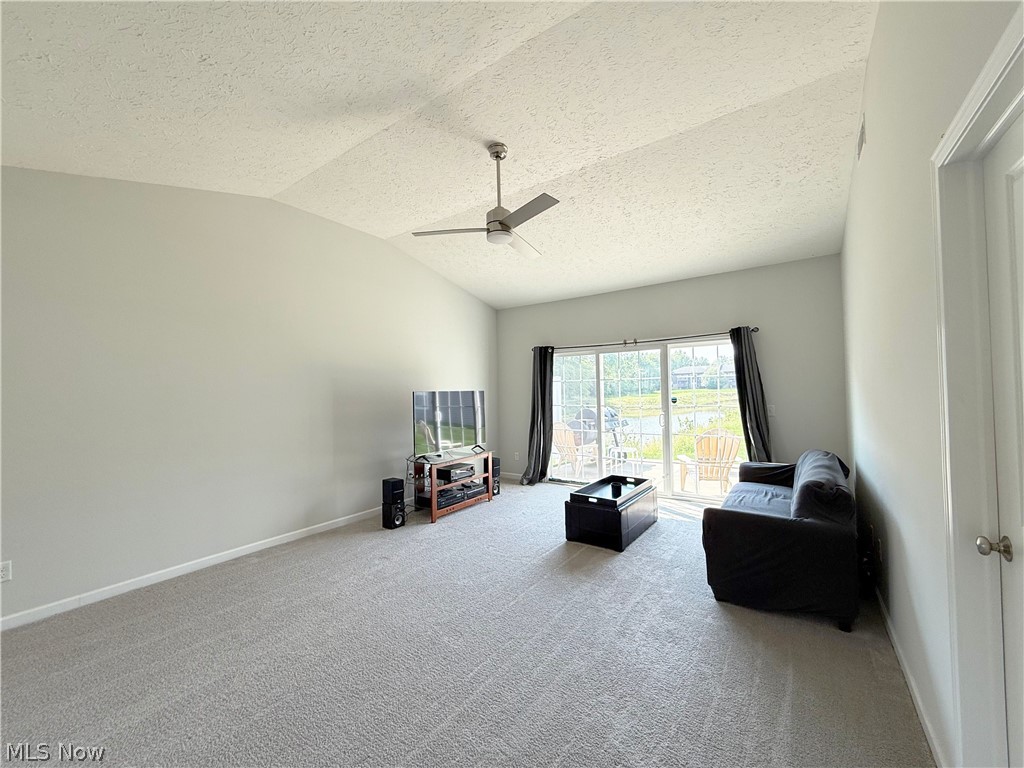 208 Silver Spring Circle Property Photo 14