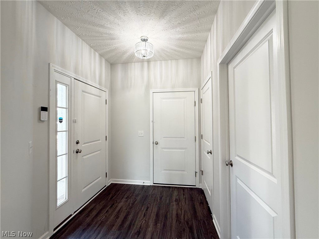 208 Silver Spring Circle Property Photo 18