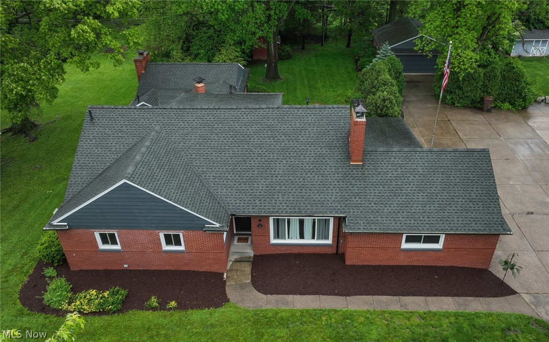3021 Fulton Drive Nw Property Photo 2