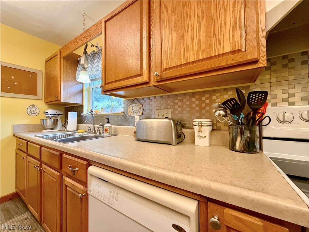 5002 4th Avenue Property Photo 11