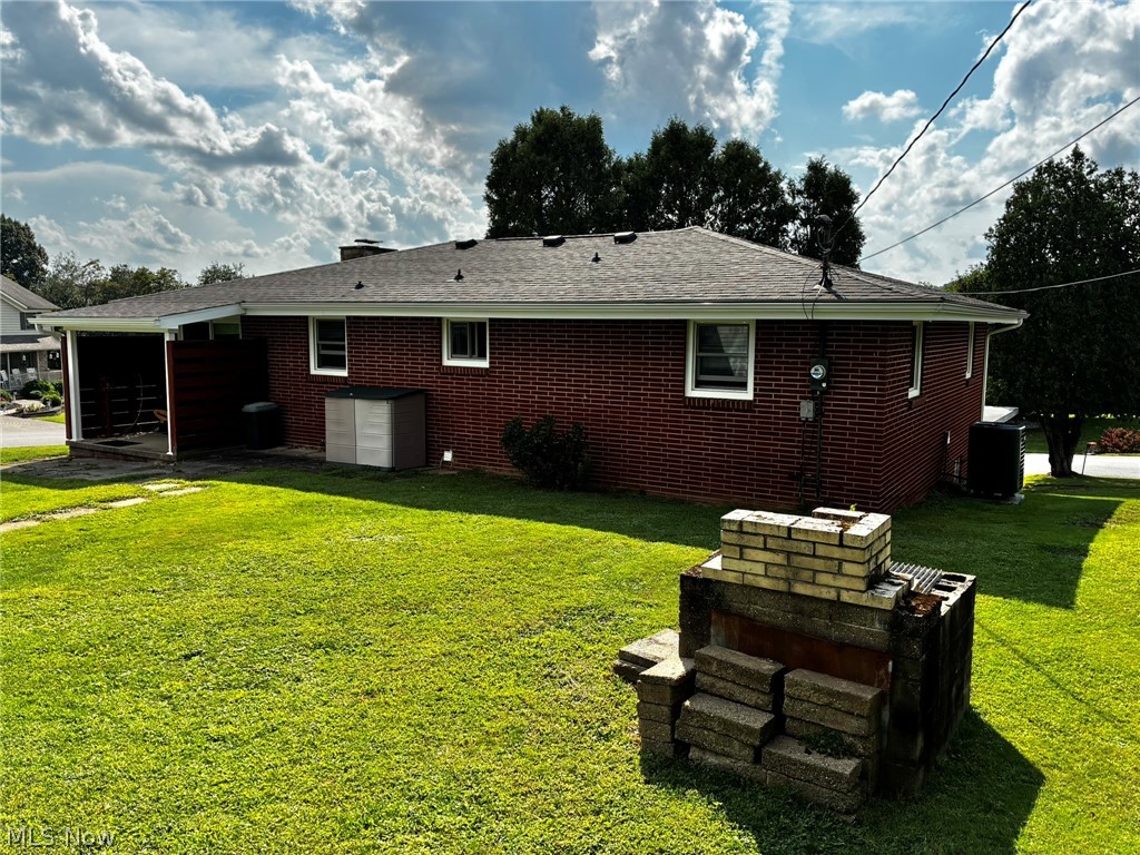 21 Sarah Boulevard Property Photo 8