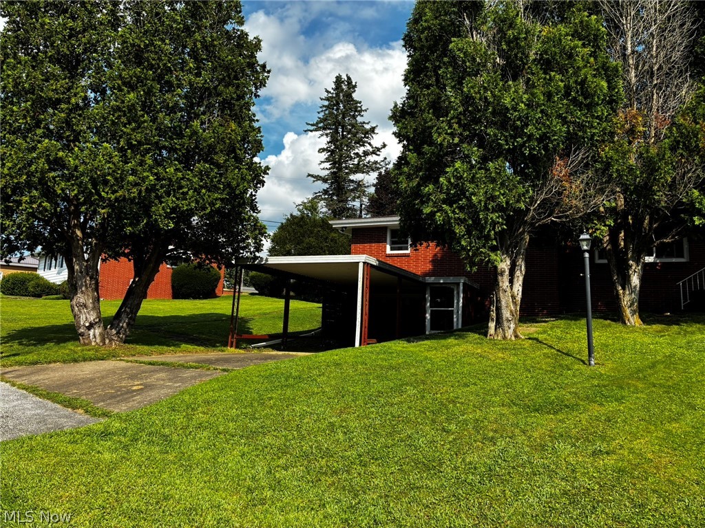 21 Sarah Boulevard Property Photo 35