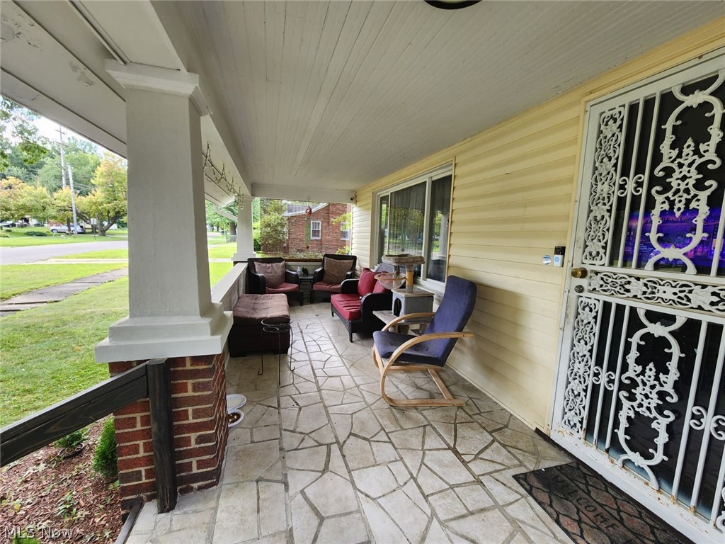 932 Hardesty Boulevard Property Photo 2