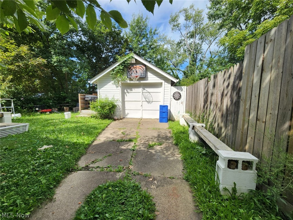 932 Hardesty Boulevard Property Photo 5
