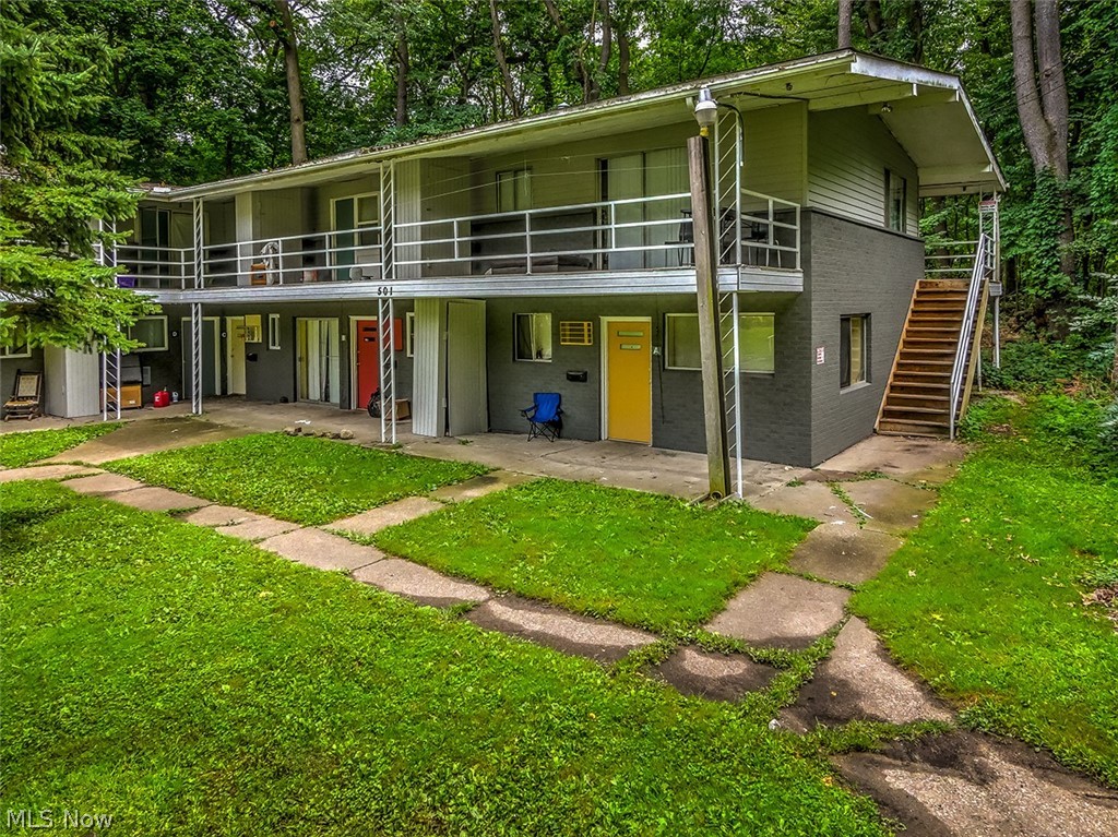 501 Carpenter Street Property Photo 1