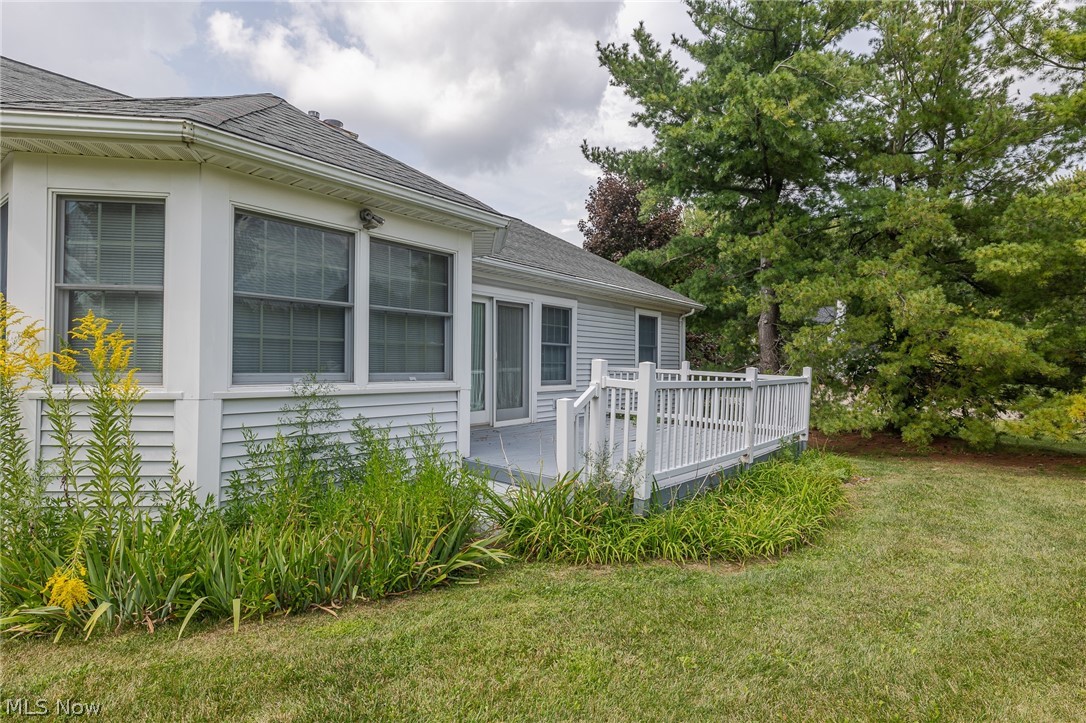 3233 Bramblewood Way Property Photo 8