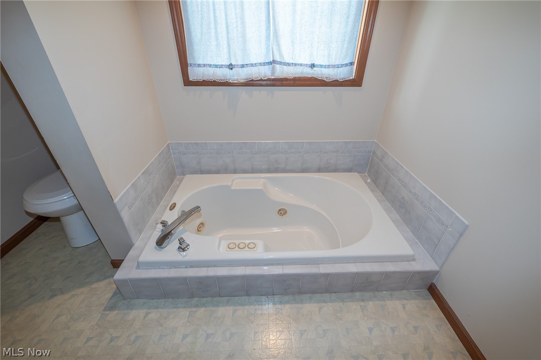 3233 Bramblewood Way Property Photo 32