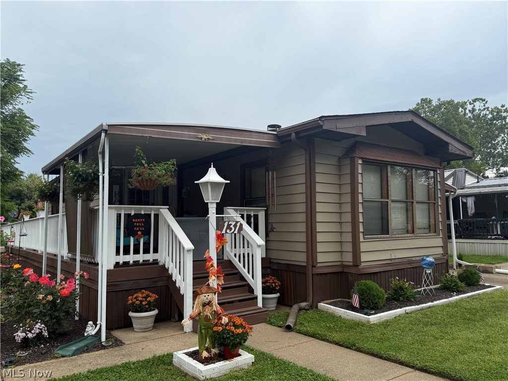 131 Coral Key Drive Se Property Photo 1