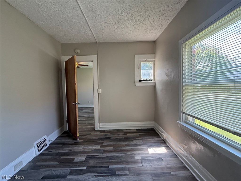 8208 Denison Avenue 4 Property Photo 6